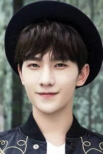 民间生活照平头帅哥,民间生活照中的硬朗风采