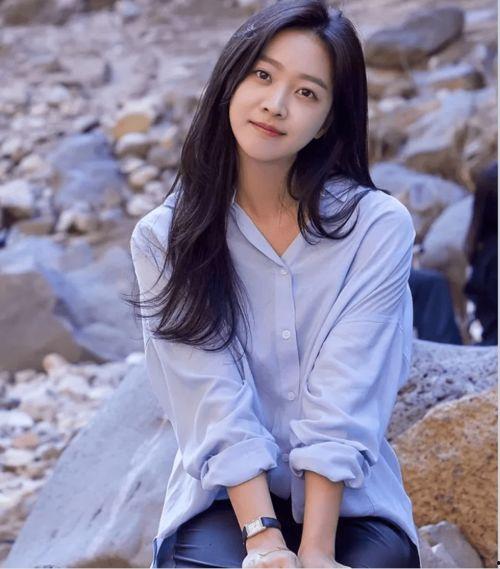 曹越女演员,光影交织下的璀璨星途